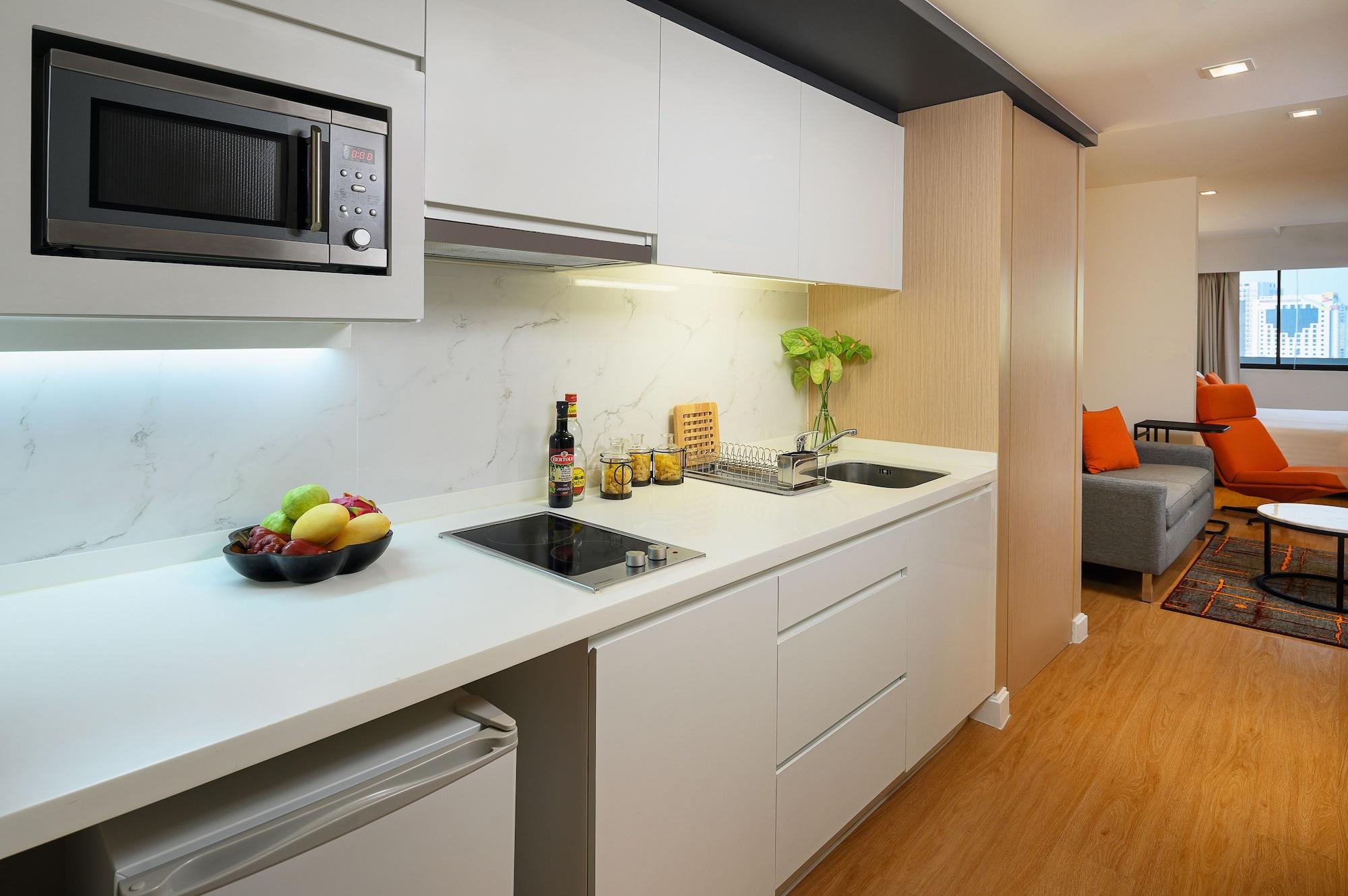 Parkroyal Suites Банкок Екстериор снимка