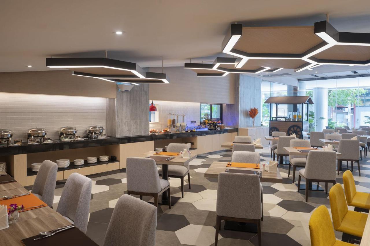 Parkroyal Suites Банкок Екстериор снимка