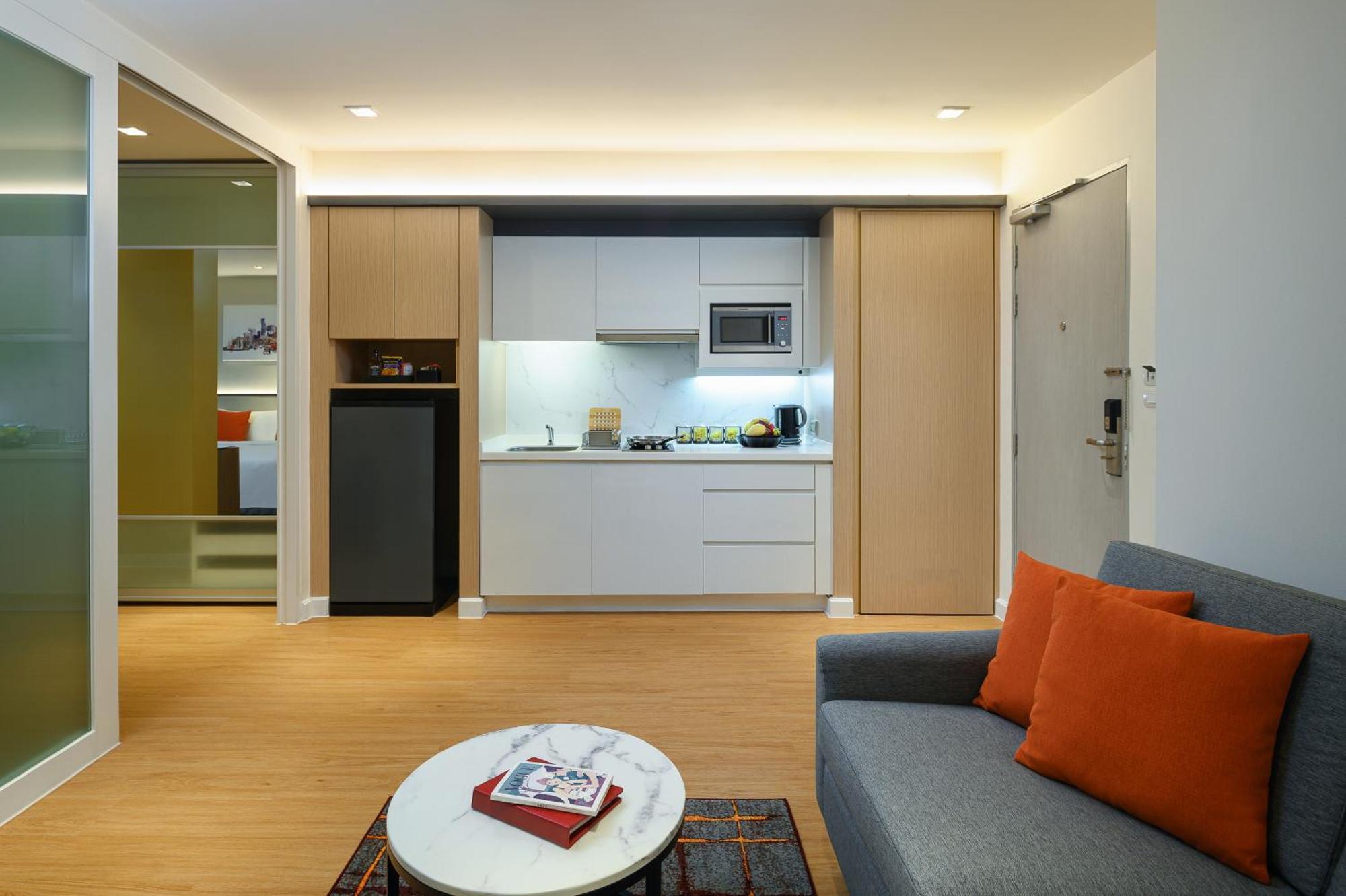 Parkroyal Suites Банкок Екстериор снимка
